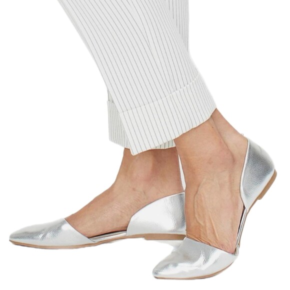 NYDJ Lift & Tuck Ivory Pinstripe Pleated Cropped Dress Pants, Size 16, NWT $139 - Picture 4 of 9